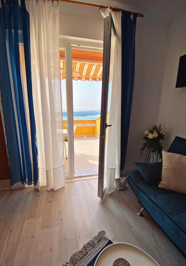 The Manzoni Family 3 Hotel Punat Exterior foto